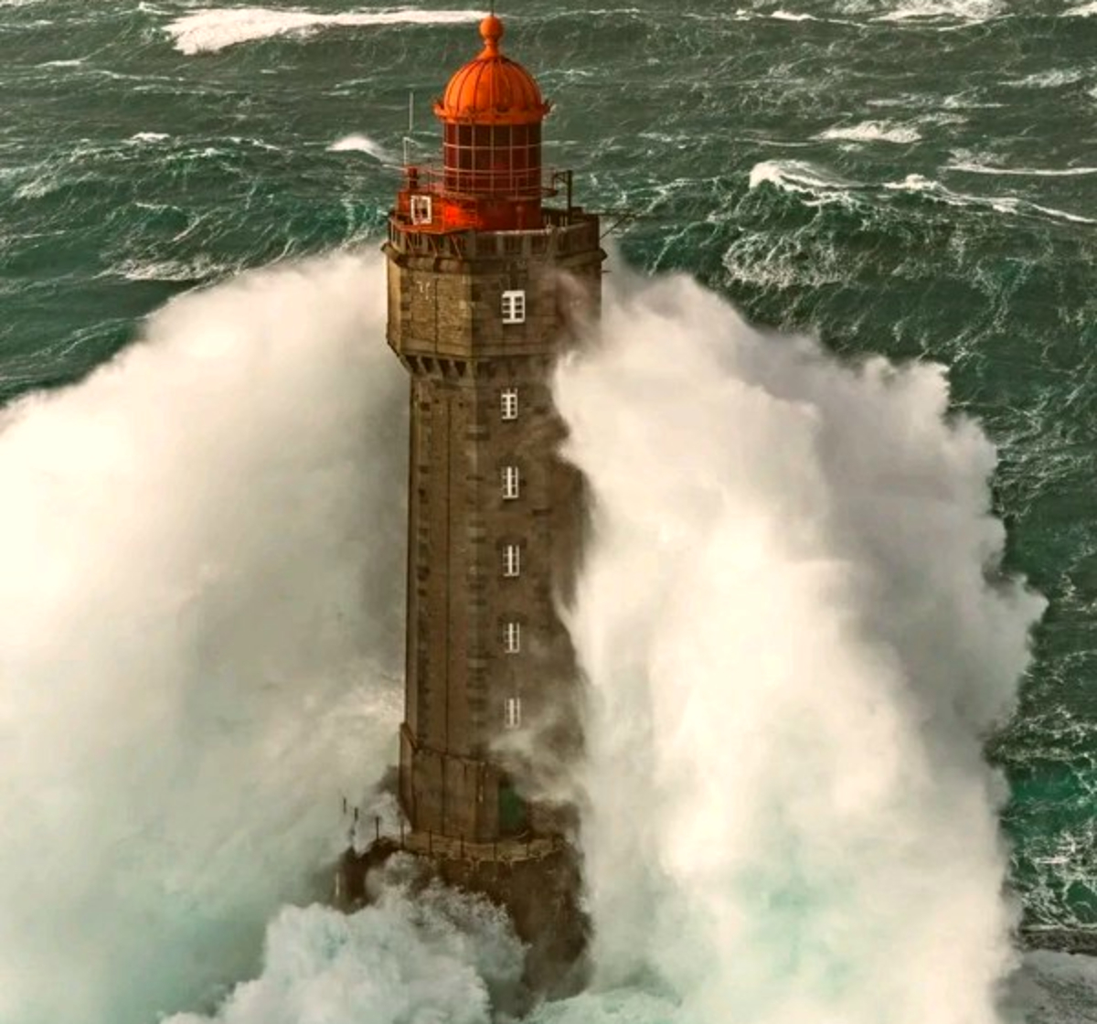Zumon Lighthouse Application 2024